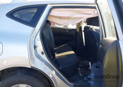 2015 Nissan Rogue Select S z USA, uszkodzony, nr VIN JN8AS5MV2FW768073